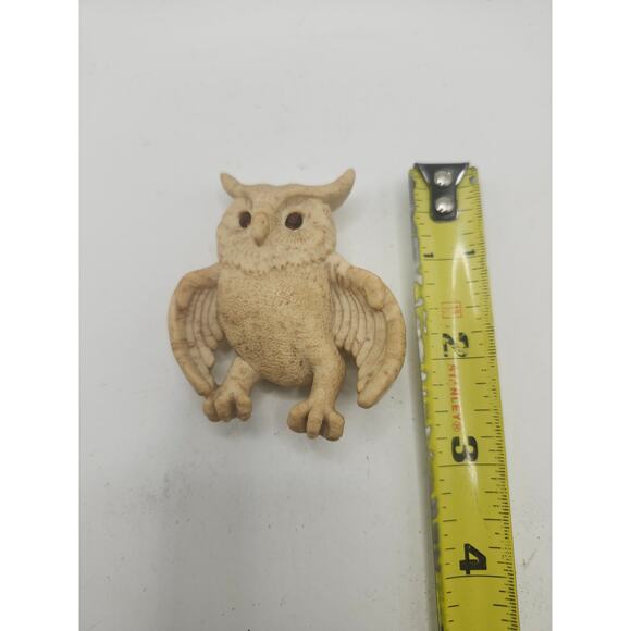 3D Resin Owl Magnet Ivory Textured with Sequin Eyes Rustic Woodland Home Decor - Picture 3 of 7